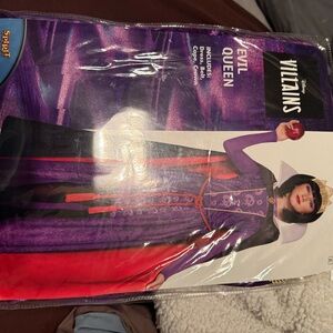 Disney Villains Evil Queen costume Child's large 12-14 Spirit Halloween New